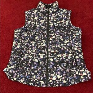 COPY - The north face thermoball vest